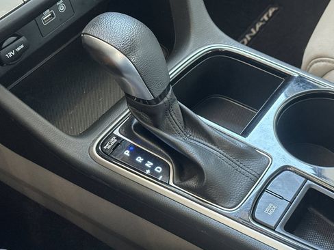 Used 2019 Hyundai Sonata SE FWD image 21