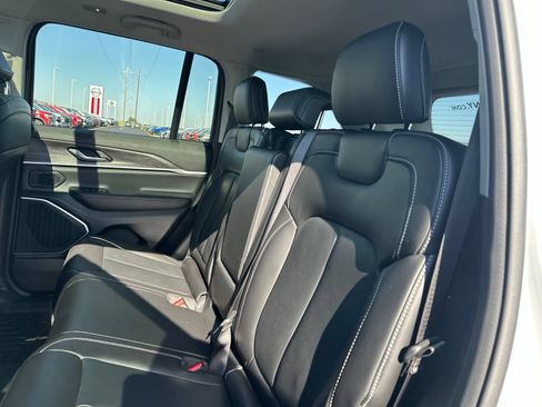 Used 2022 Jeep Grand Cherokee Limited 4xe AWD/4WD image 24