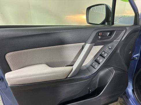 Used 2017 Subaru Forester 2.5i Premium w/ All-Weather Package image 20