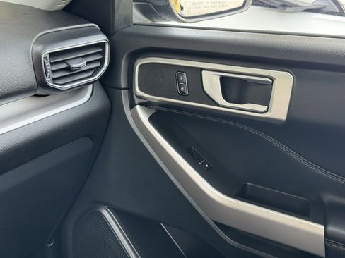 Used 2023 Ford Explorer XLT w/ Equipment Group 202A image 37