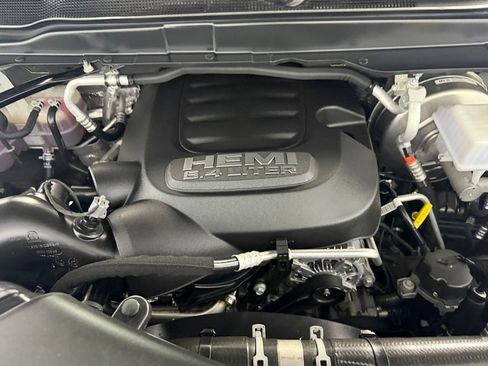 Certified 2025 RAM 2500 Big Horn AWD/4WD image 33