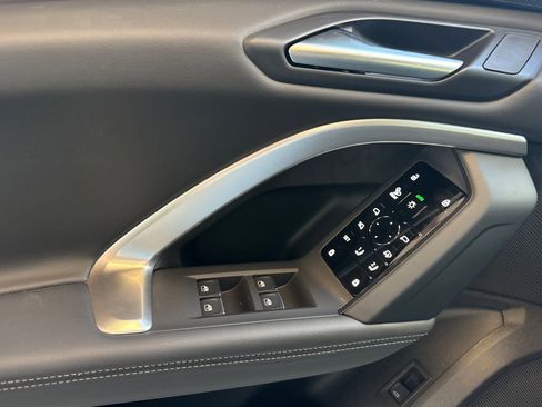 New 2025 Audi Q5 Premium Plus image 8