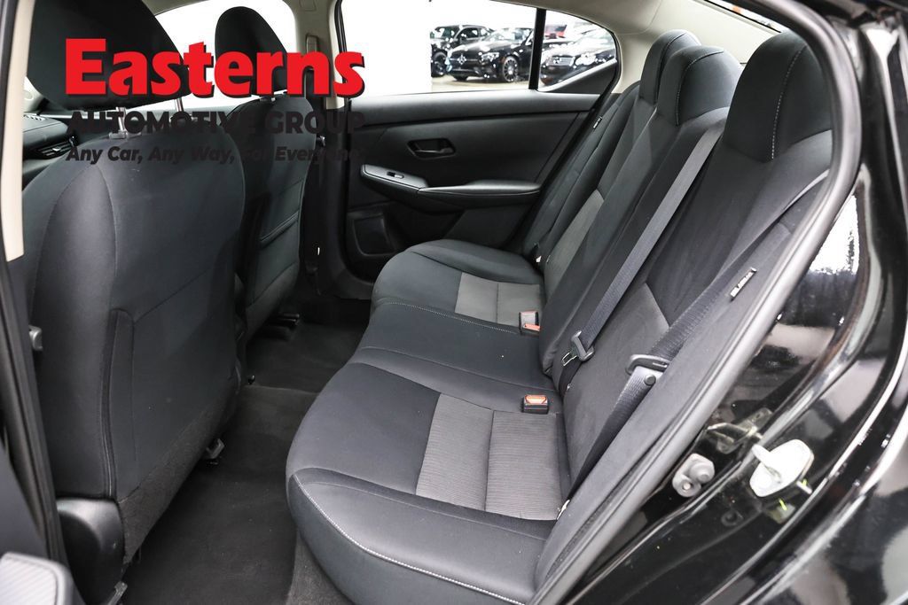 Used 2024 Nissan Sentra SV FWD image 23