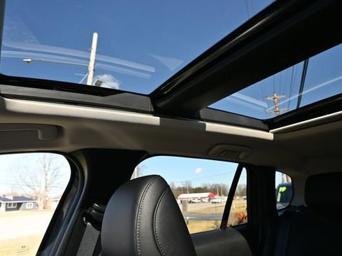 Used 2025 MAZDA CX-50 AWD 2.5 Hybrid w/ Premium Pkg image 35