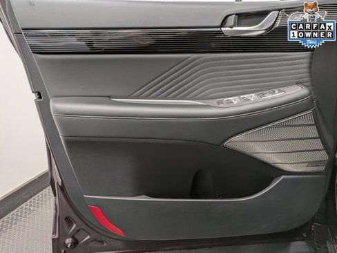 Used 2024 Hyundai Palisade Calligraphy image 9