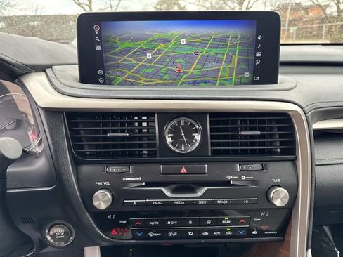 Certified 2022 Lexus RX 350L Premium w/ Premium Package image 24