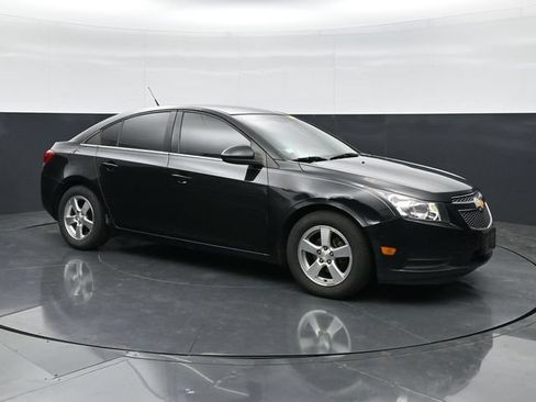 Used 2013 Chevrolet Cruze LT FWD image 3