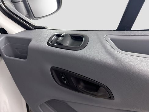 Used 2017 Ford Transit 350 XL image 26