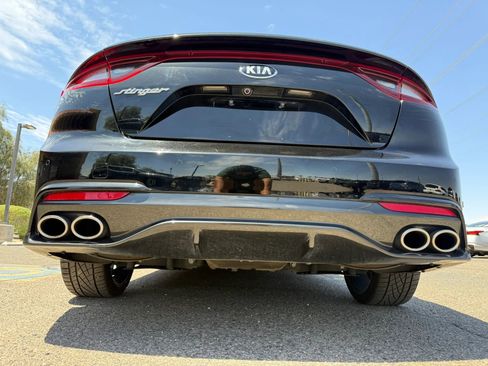 Used 2018 Kia Stinger Premium RWD image 39