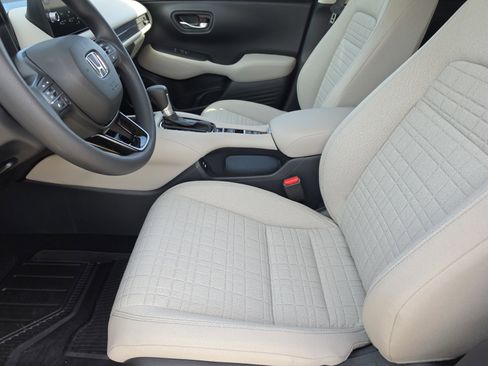 New 2026 Honda HR-V LX image 10