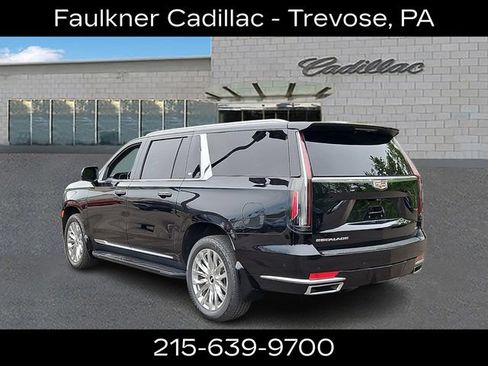 Used 2024 Cadillac Escalade ESV Premium Luxury AWD/4WD image 6