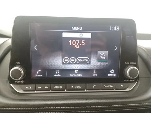 Used 2024 Nissan Rogue S FWD image 24