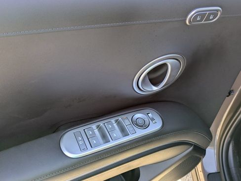 Used 2026 Hyundai Palisade SEL FWD image 10