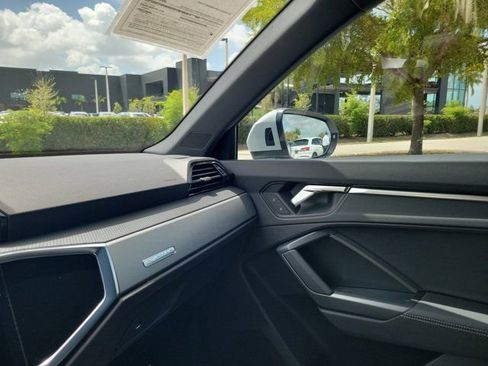 Certified 2025 Audi Q3 2.0T Premium w/ Convenience Package image 28