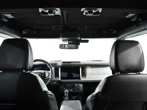 Used 2025 Ford Bronco Outer Banks AWD/4WD image 17