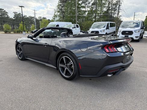 Used 2024 Ford Mustang Premium image 4