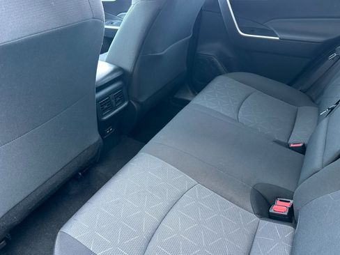 Used 2025 Toyota RAV4 XLE image 27