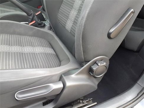 Used 2013 Volkswagen Beetle 2.0T image 24