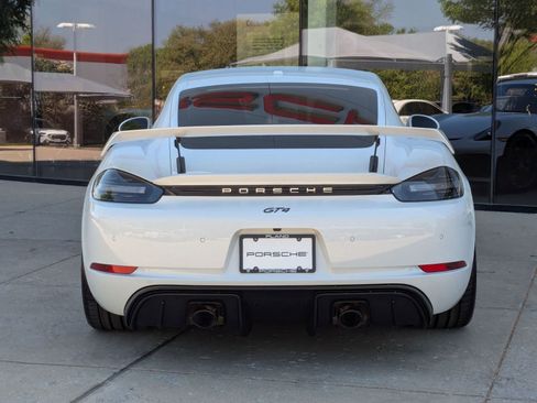 Used 2022 Porsche 718 Cayman GT4 RWD image 10