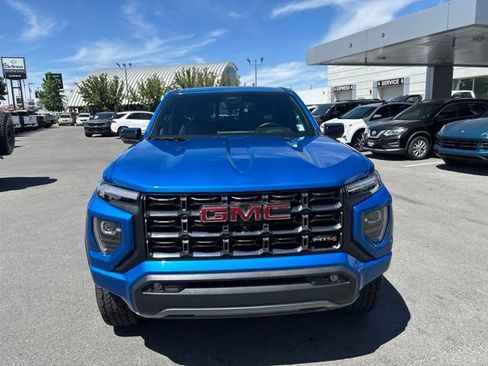 Used 2023 GMC Canyon AT4 w/ AT4 Premium Package AWD/4WD image 3