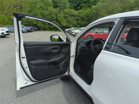 Used 2025 Honda HR-V EX-L image 12