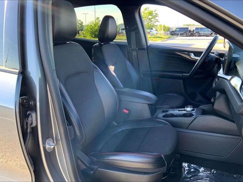 Used 2023 Ford Escape ST-Line w/ Tech Pack #1 FWD image 7
