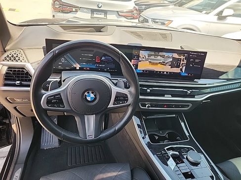 Used 2025 BMW X5 sDrive40i w/ M Sport Package RWD image 4