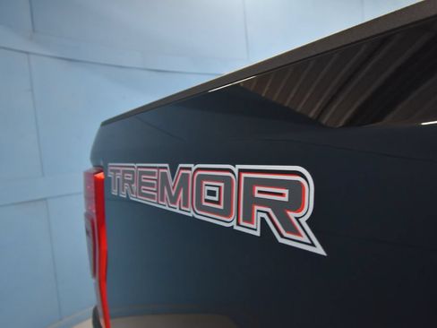 Used 2021 Ford F250 Lariat w/ Tremor Off-Road Package AWD/4WD image 45