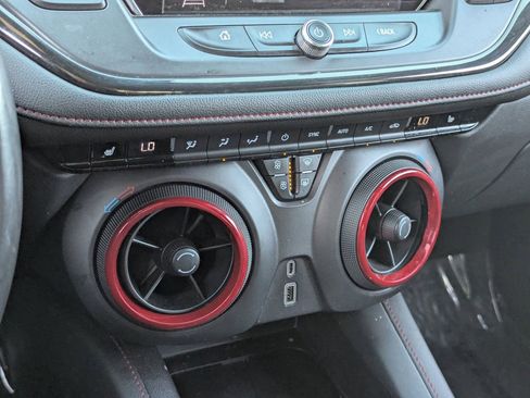 Used 2019 Chevrolet Blazer RS w/ Sun and Wheels Package image 26