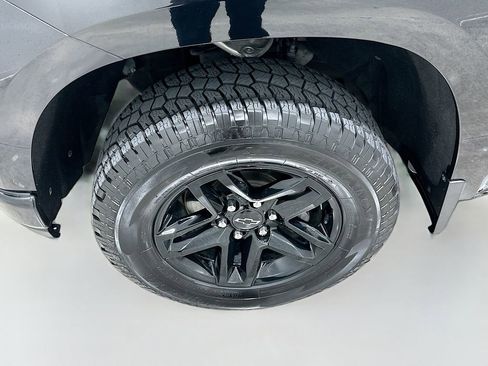 Used 2019 Chevrolet Silverado 1500 LT Trail Boss AWD/4WD image 31