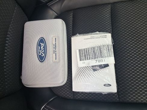 Used 2024 Ford Escape SE FWD image 48