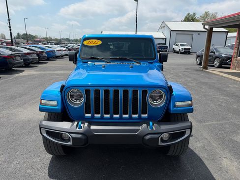 Used 2022 Jeep Wrangler Unlimited Sahara w/ Cold Weather Group image 10