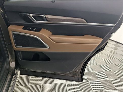 Used 2021 Kia Telluride SX w/ SX Prestige Package image 34