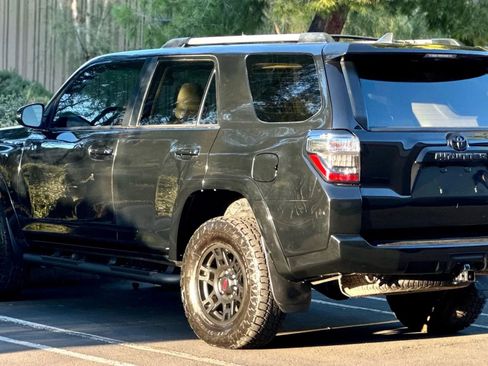 Used 2024 Toyota 4Runner SR5 Premium w/ Moonroof Package image 6