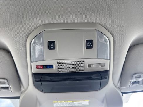 Used 2019 Subaru Ascent Limited AWD/4WD image 26