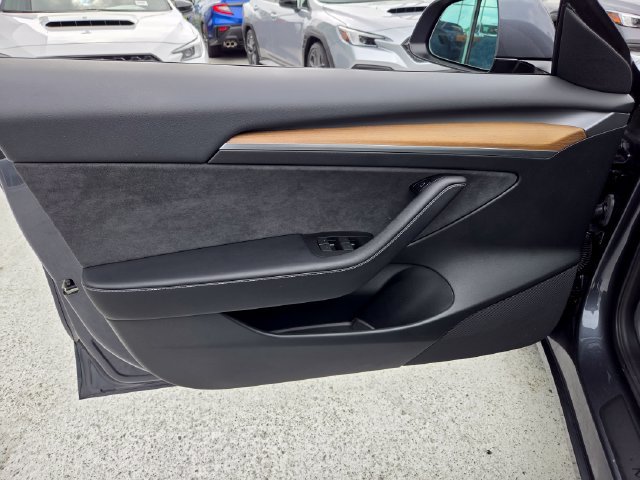 Used 2023 Tesla Model 3 Standard Range RWD image 28