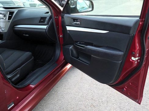 Used 2010 Subaru Legacy 2.5i Premium AWD/4WD image 43