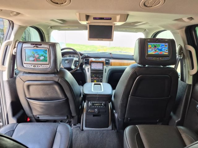 Used 2013 Cadillac Escalade Platinum AWD/4WD image 22