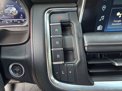 Used 2022 Chevrolet Tahoe RST w/ Luxury Package RWD image 29