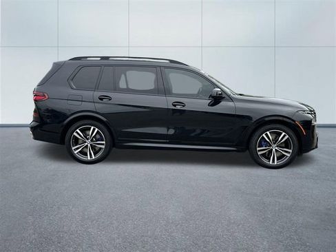 Certified 2025 BMW X7 M60i w/ Climate Comfort Package AWD/4WD image 4