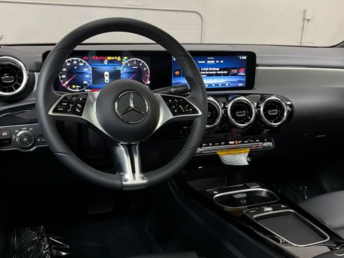 Used 2026 Mercedes-Benz CLA 250 image 36