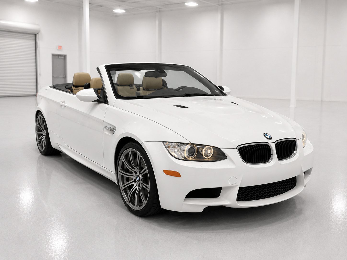 Used 2011 BMW M3 Convertible RWD image 4