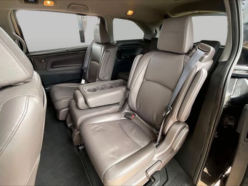Used 2018 Honda Odyssey Touring image 20