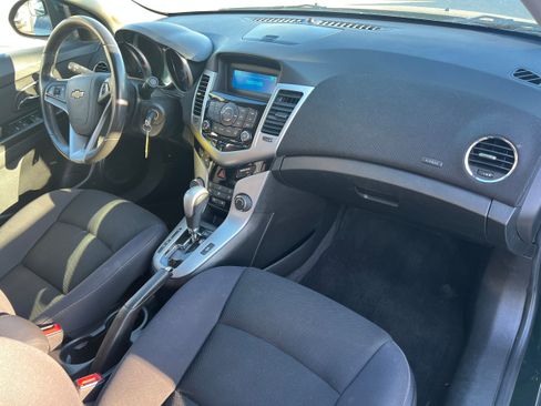 Used 2014 Chevrolet Cruze LT image 15