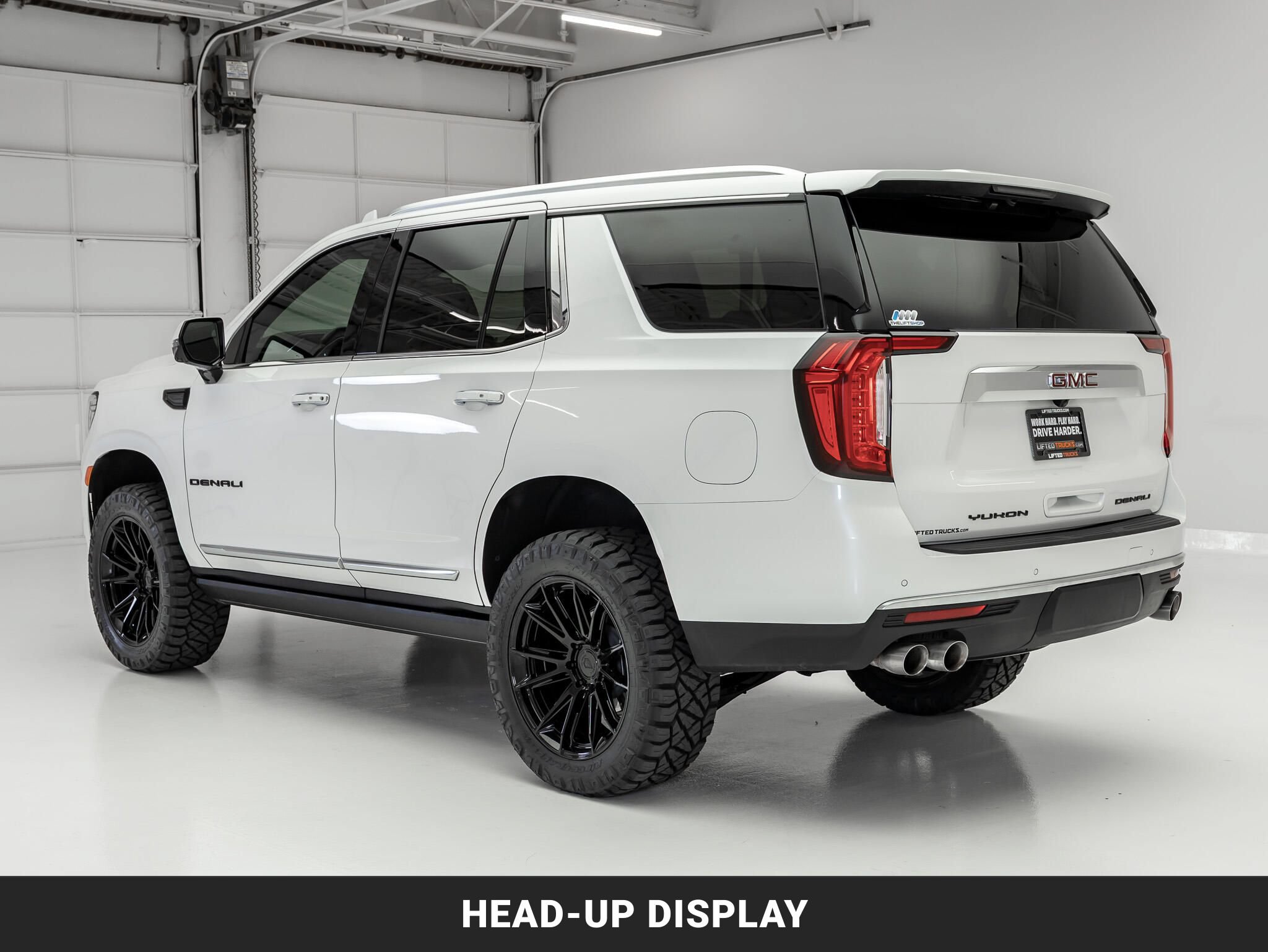 Used 2023 GMC Yukon Denali AWD/4WD image 7