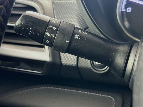 Used 2022 Subaru Forester Touring image 12