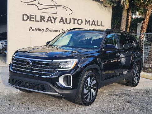 Used 2026 Volkswagen Atlas SE FWD image 1