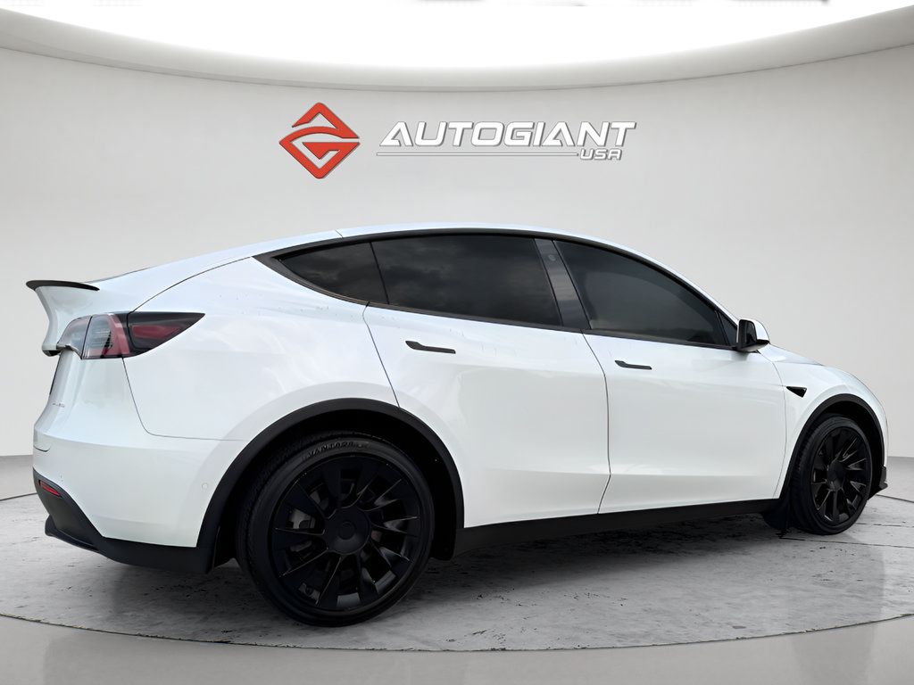 Used 2021 Tesla Model Y Long Range AWD/4WD image 8
