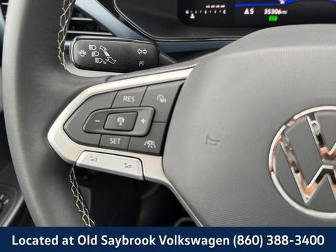 Certified 2023 Volkswagen Taos SE w/ Panoramic Sunroof Package AWD/4WD image 39