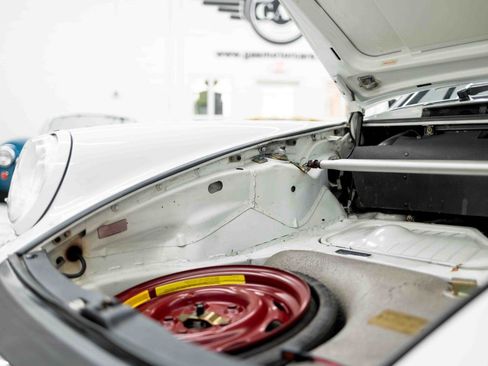 Used 1987 Porsche 911 Carrera RWD image 74